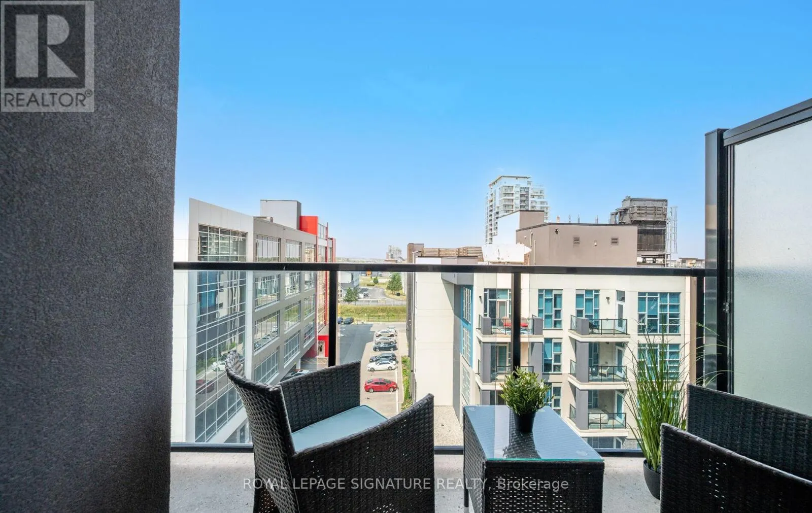 629 - 16 CONCORD PLACE