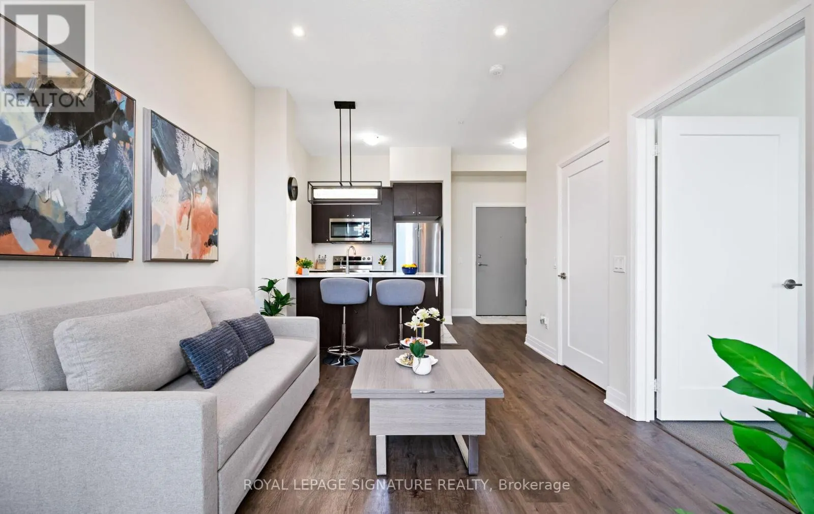 629 - 16 CONCORD PLACE