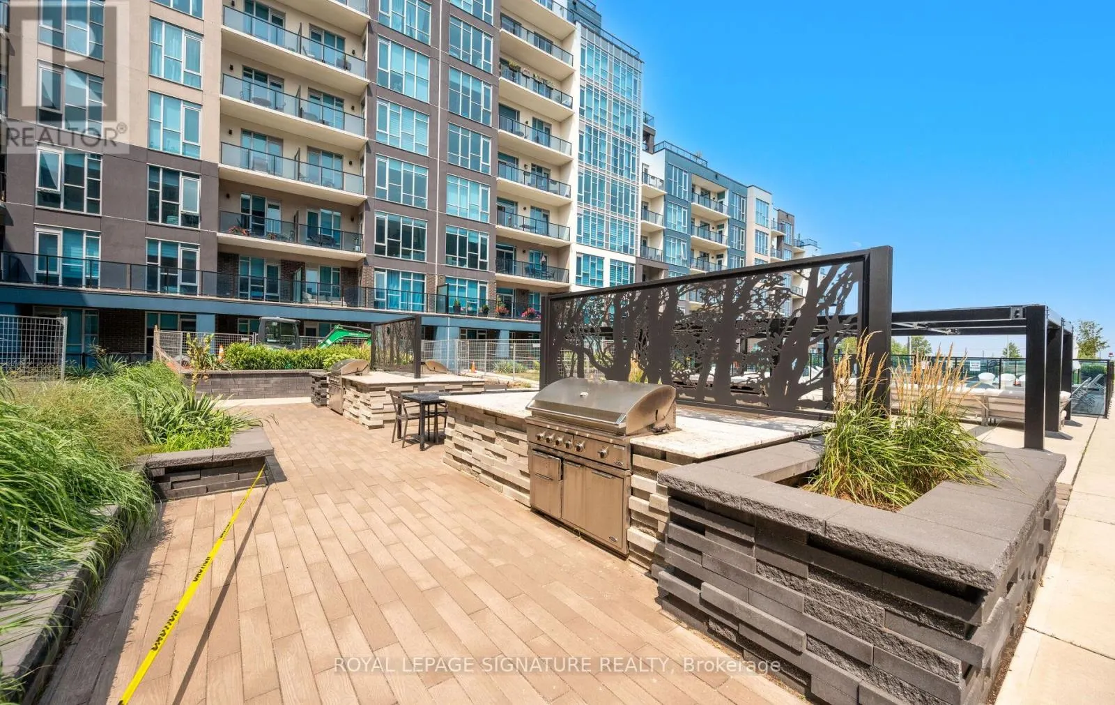 629 - 16 CONCORD PLACE