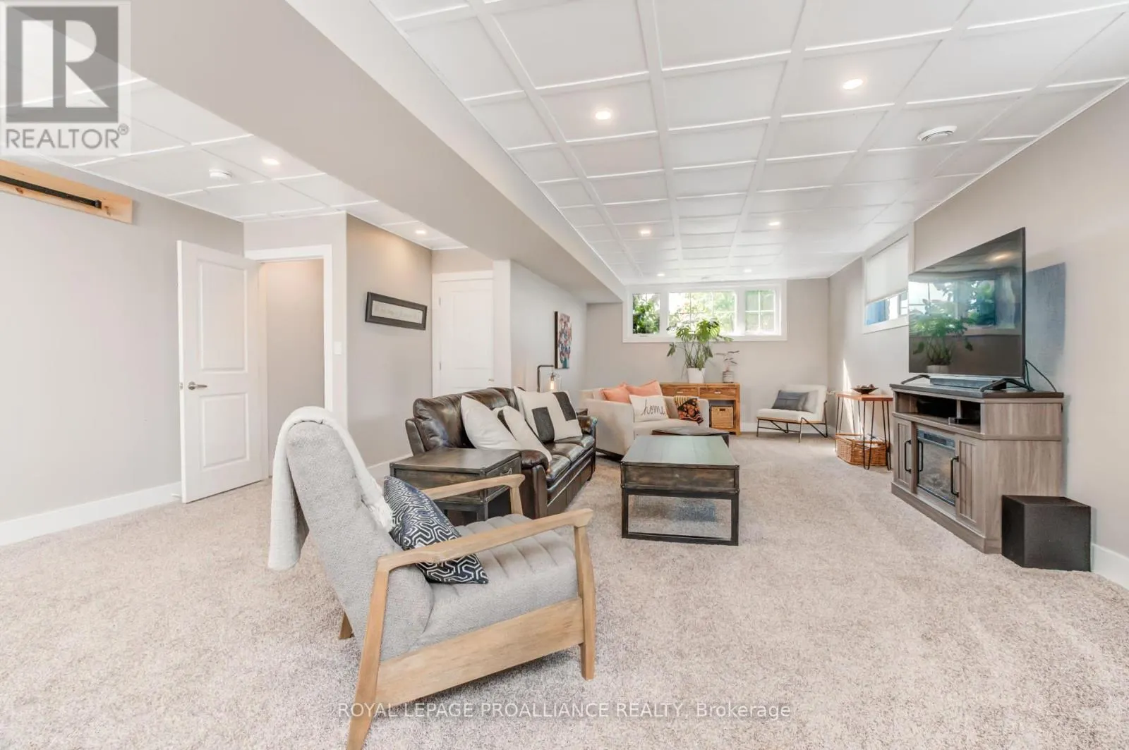 6 LAWRENCE AVENUE