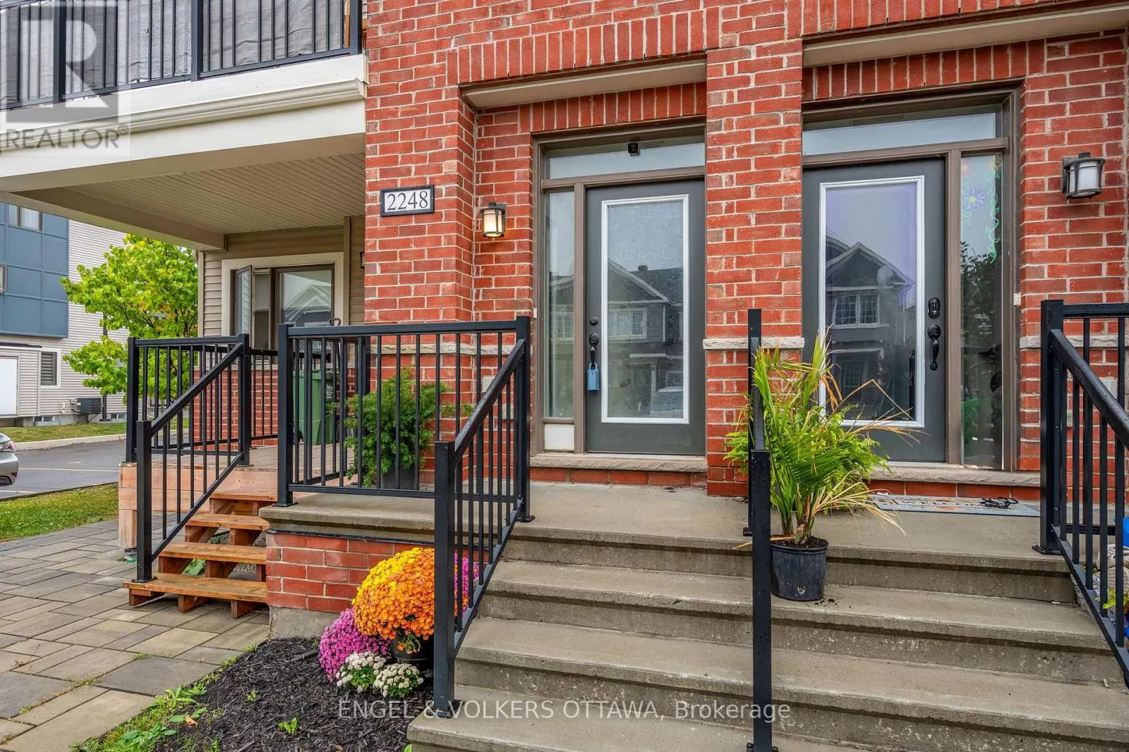 2248 WATERCOLOURS WAY