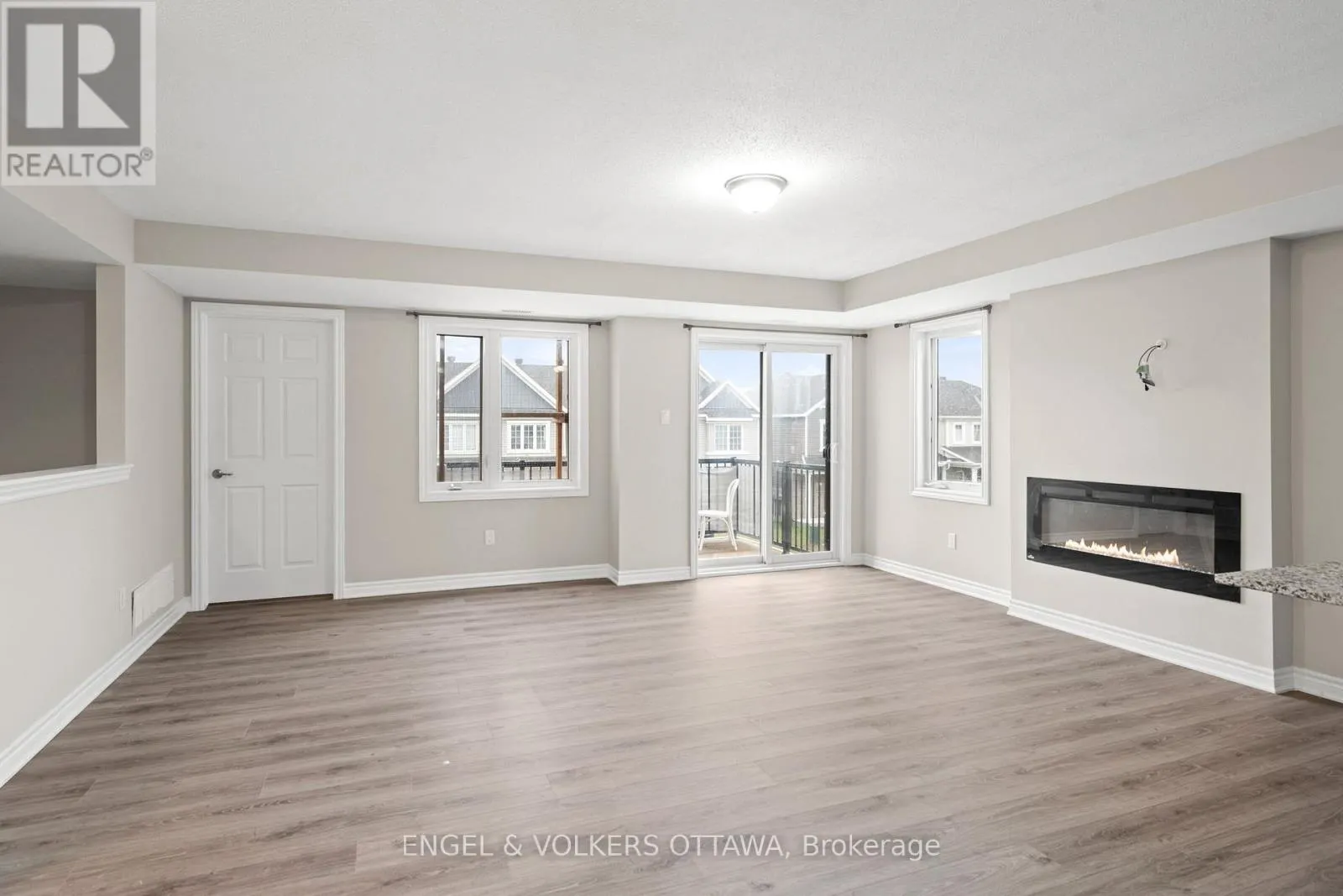 2248 WATERCOLOURS WAY