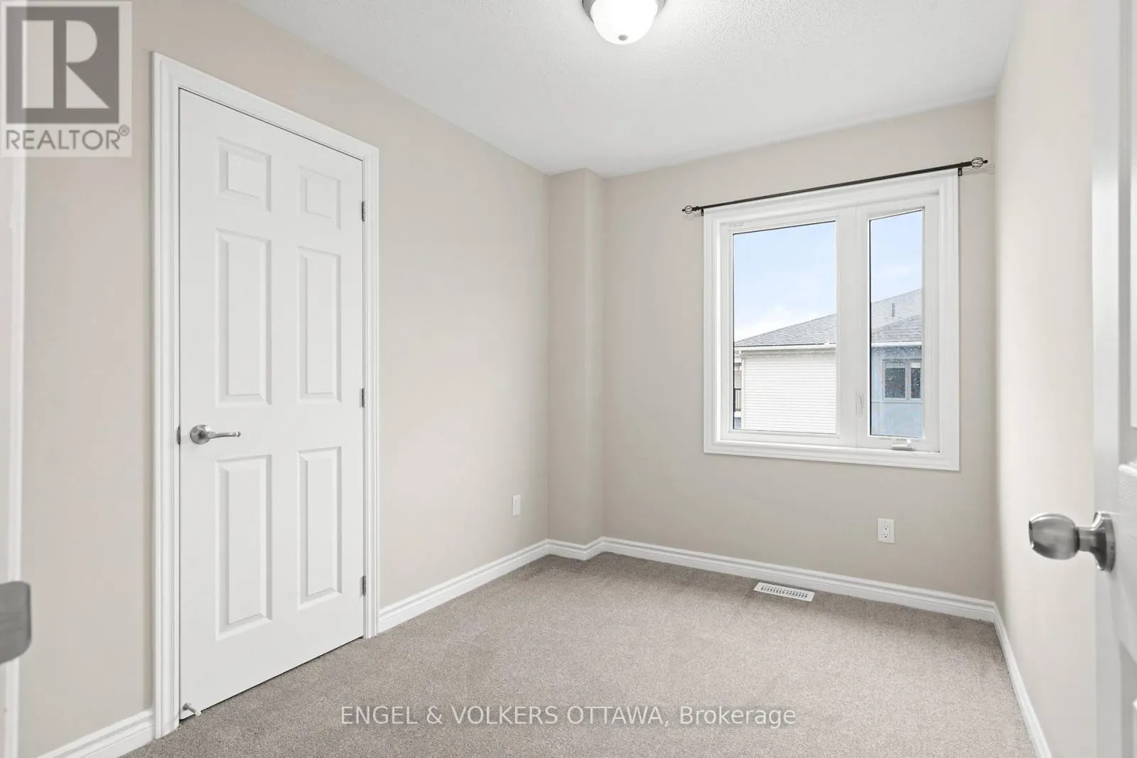 2248 WATERCOLOURS WAY