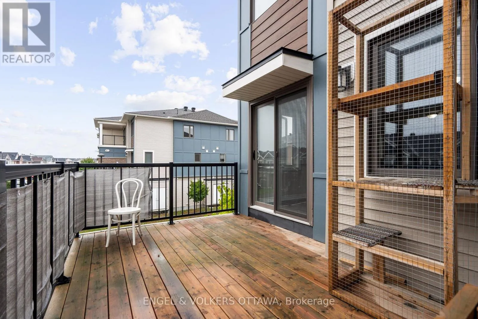 2248 WATERCOLOURS WAY