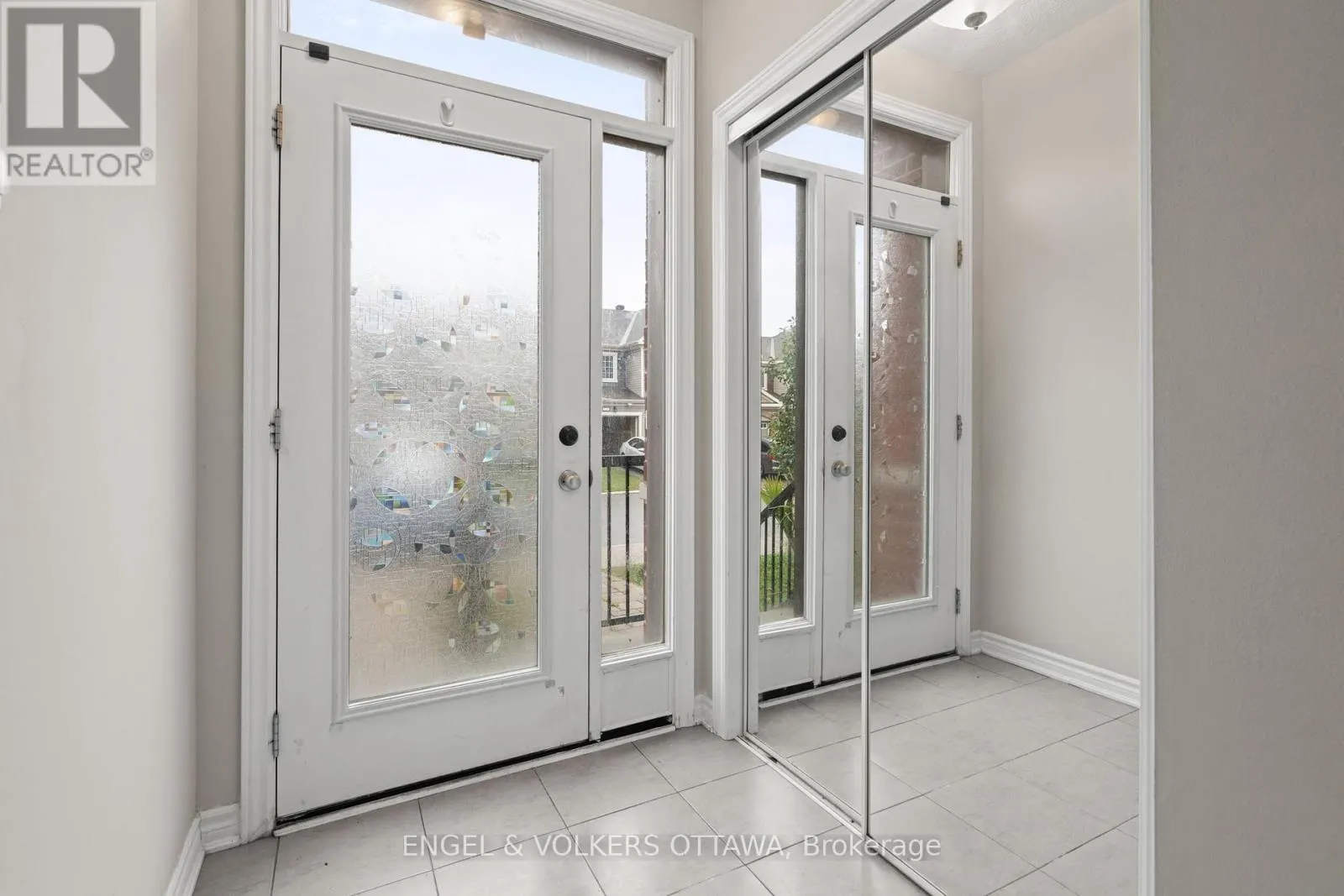 2248 WATERCOLOURS WAY