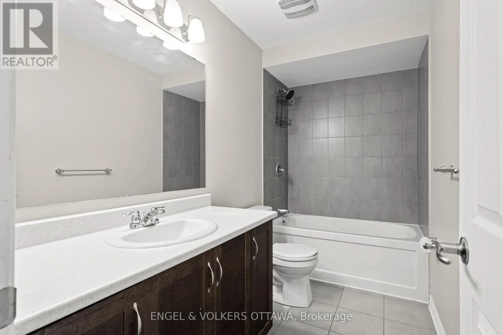 2248 WATERCOLOURS WAY
