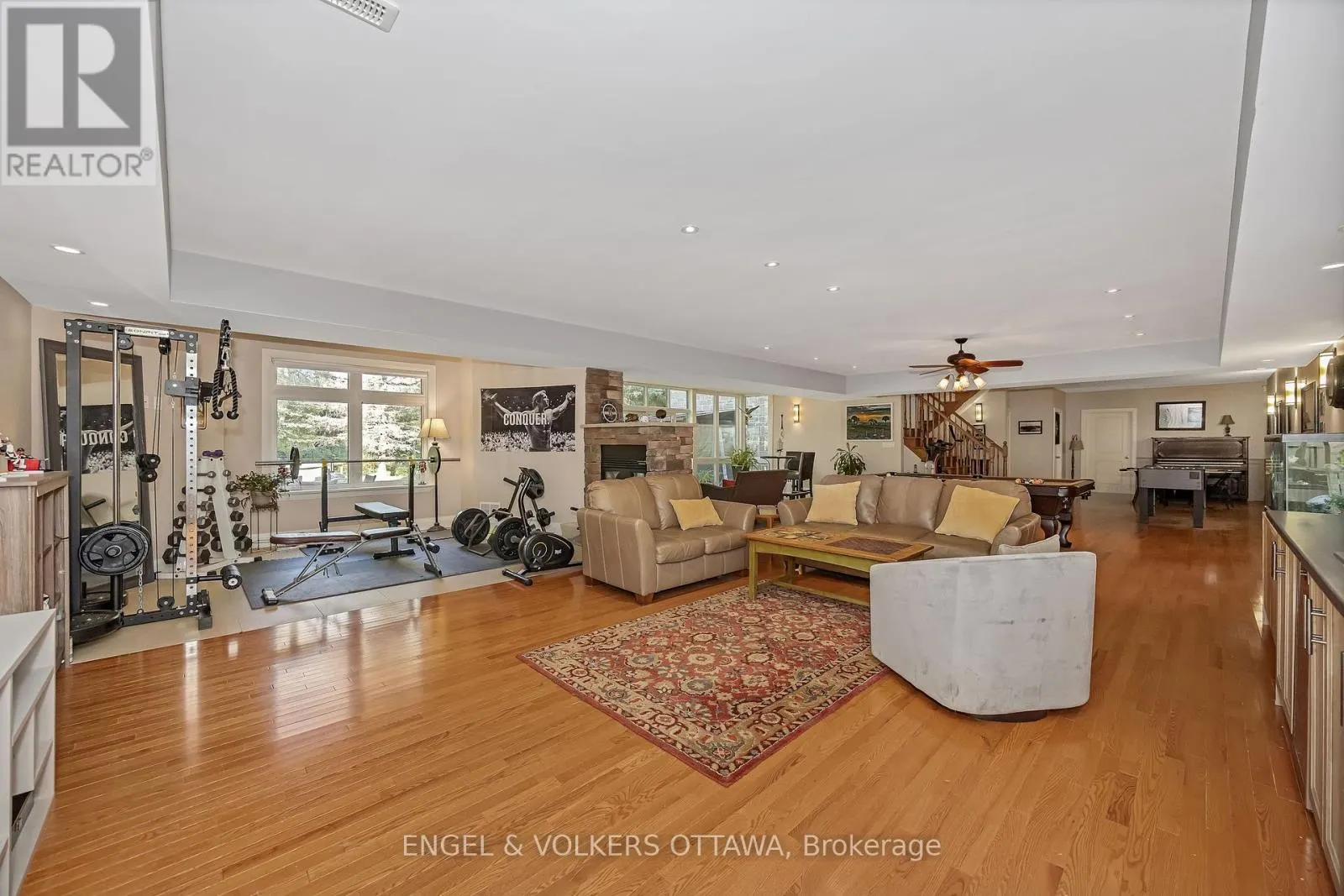 1836 WHITEMARSH CRESCENT