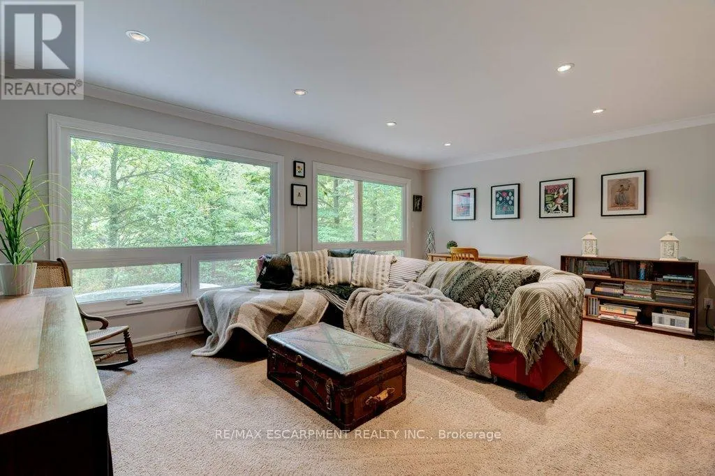 59 PARK ROAD S
