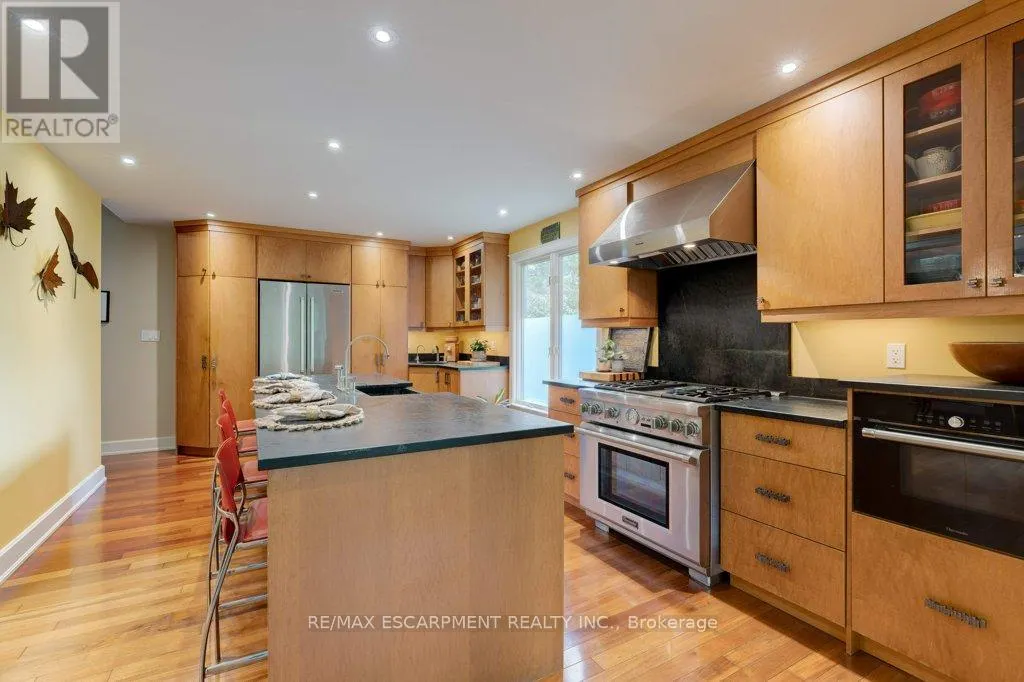 59 PARK ROAD S