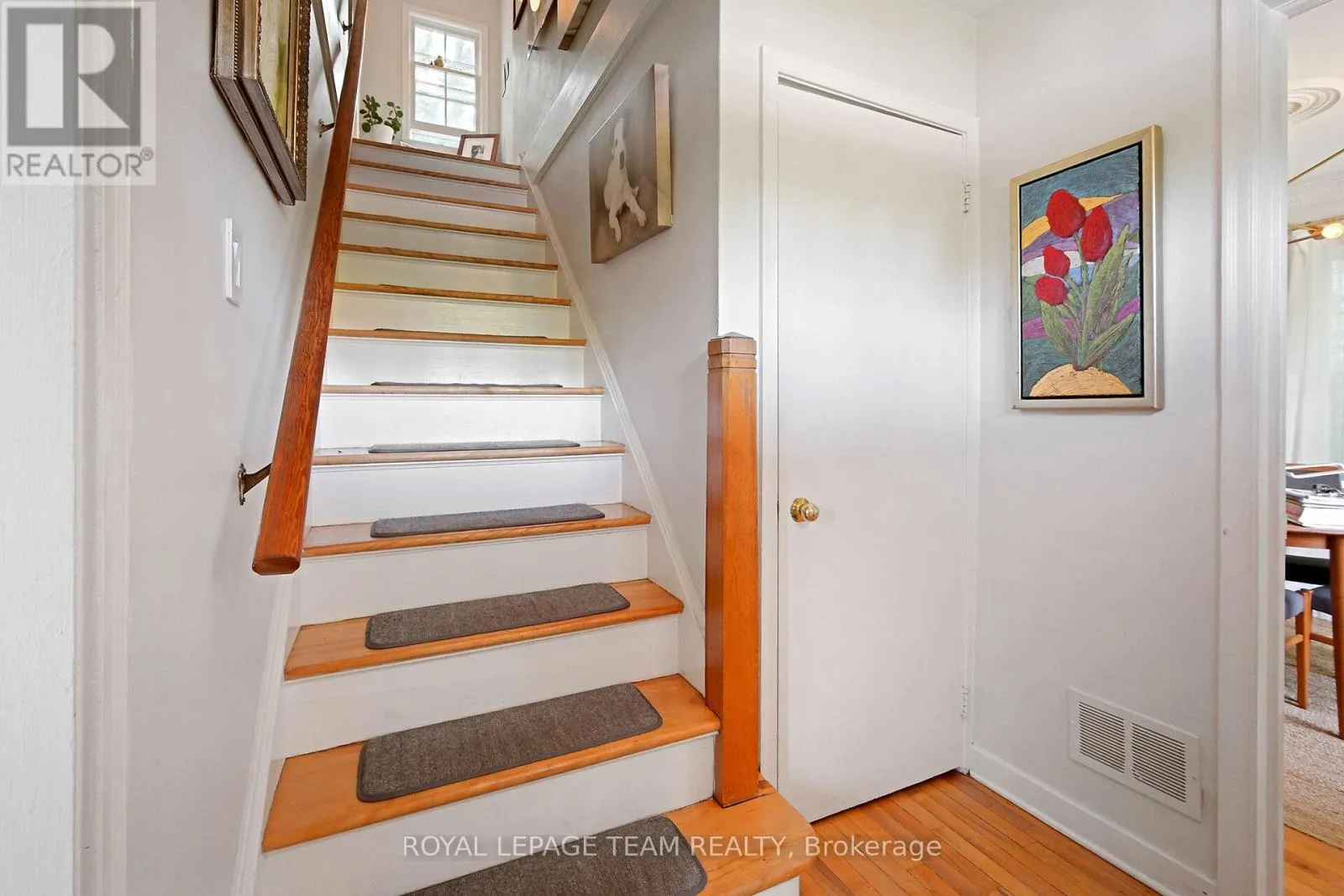 16 SANDRIDGE ROAD