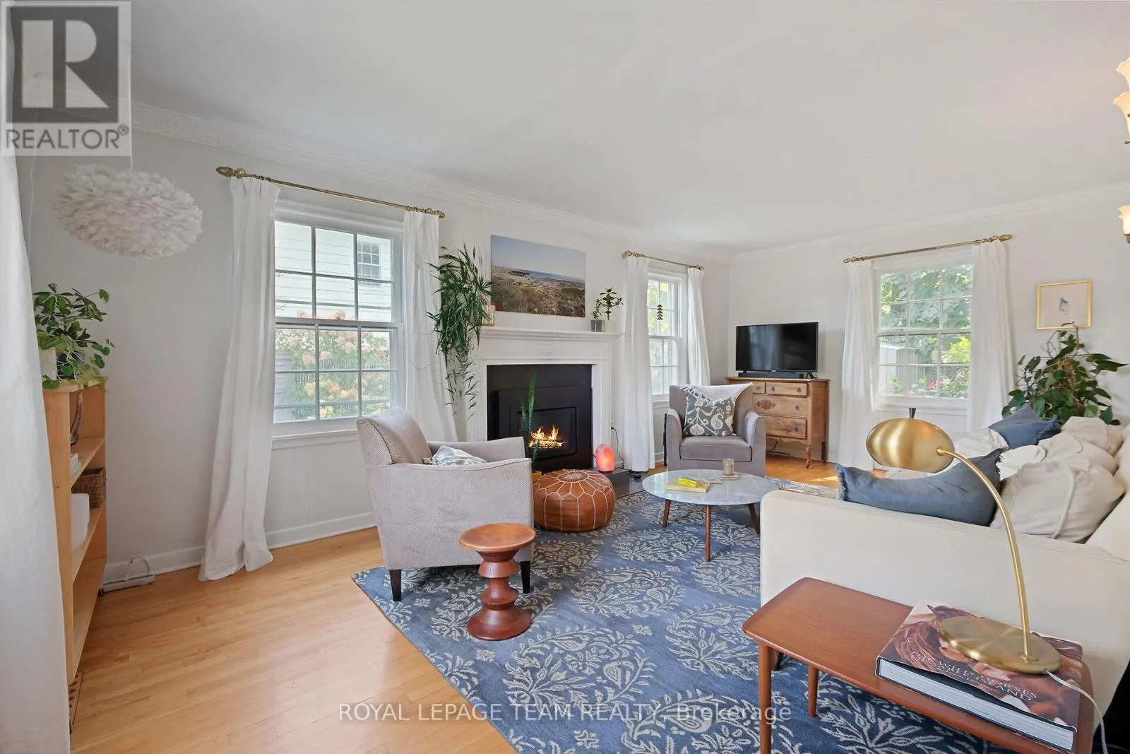 16 SANDRIDGE ROAD