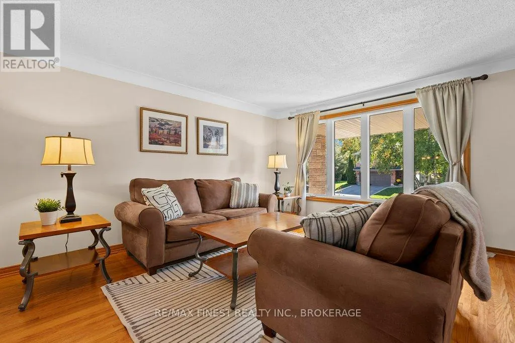 550 RANKIN CRESCENT