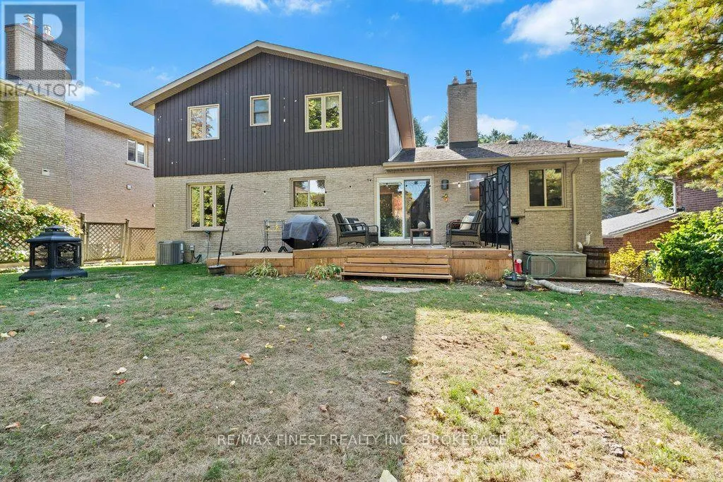 550 RANKIN CRESCENT