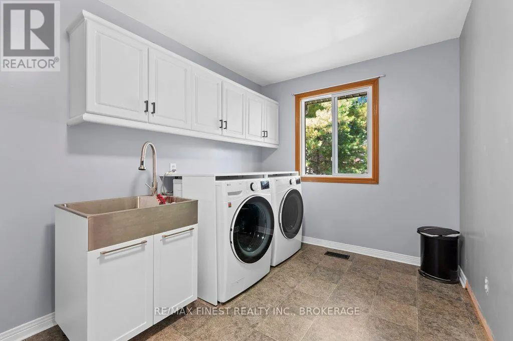 550 RANKIN CRESCENT