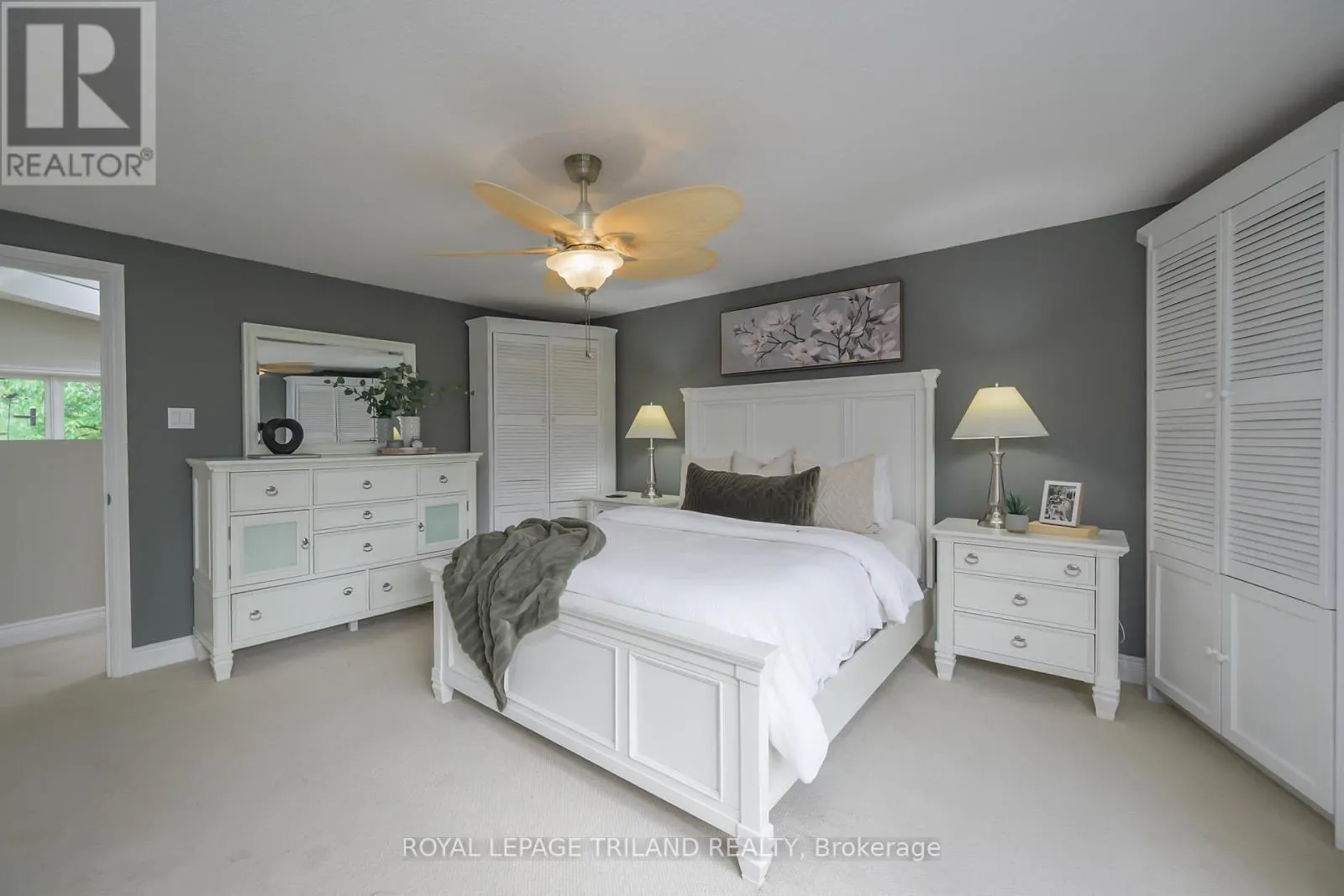 12 - 1399 COMMISSIONERS ROAD W, #12