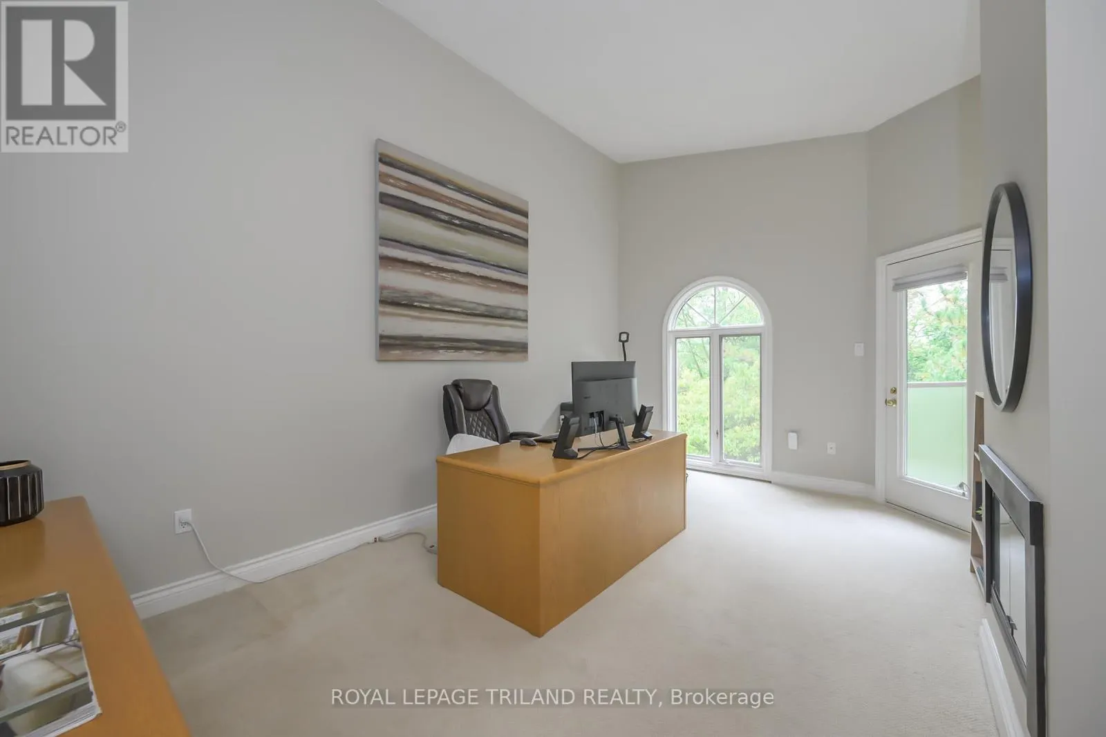 12 - 1399 COMMISSIONERS ROAD W, #12