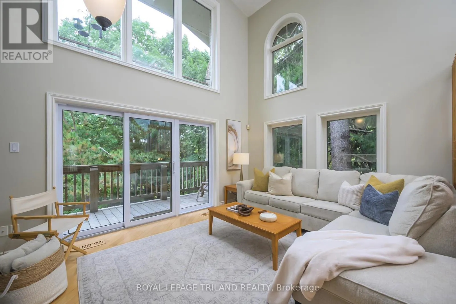 12 - 1399 COMMISSIONERS ROAD W, #12