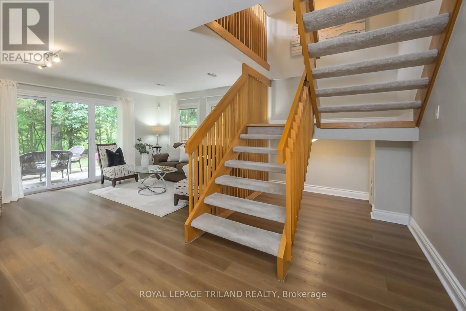 12 - 1399 COMMISSIONERS ROAD W, #12