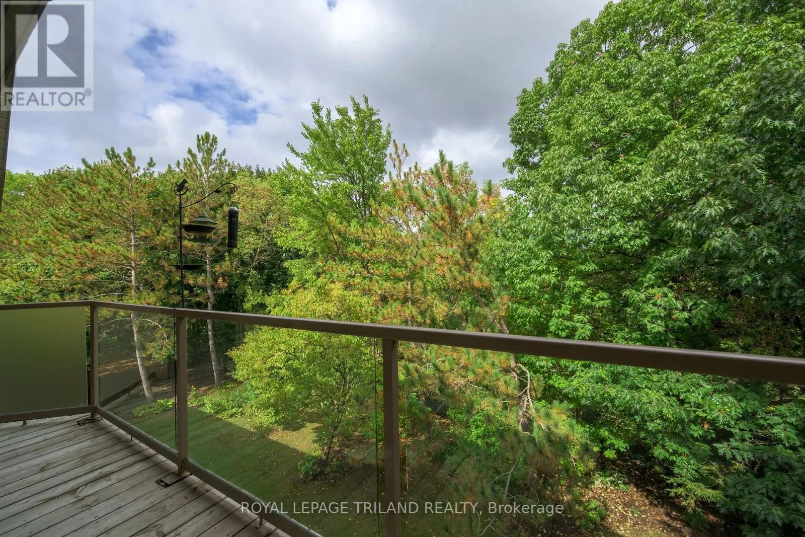 12 - 1399 COMMISSIONERS ROAD W, #12