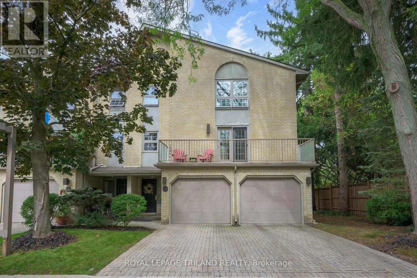12 - 1399 COMMISSIONERS ROAD W, #12