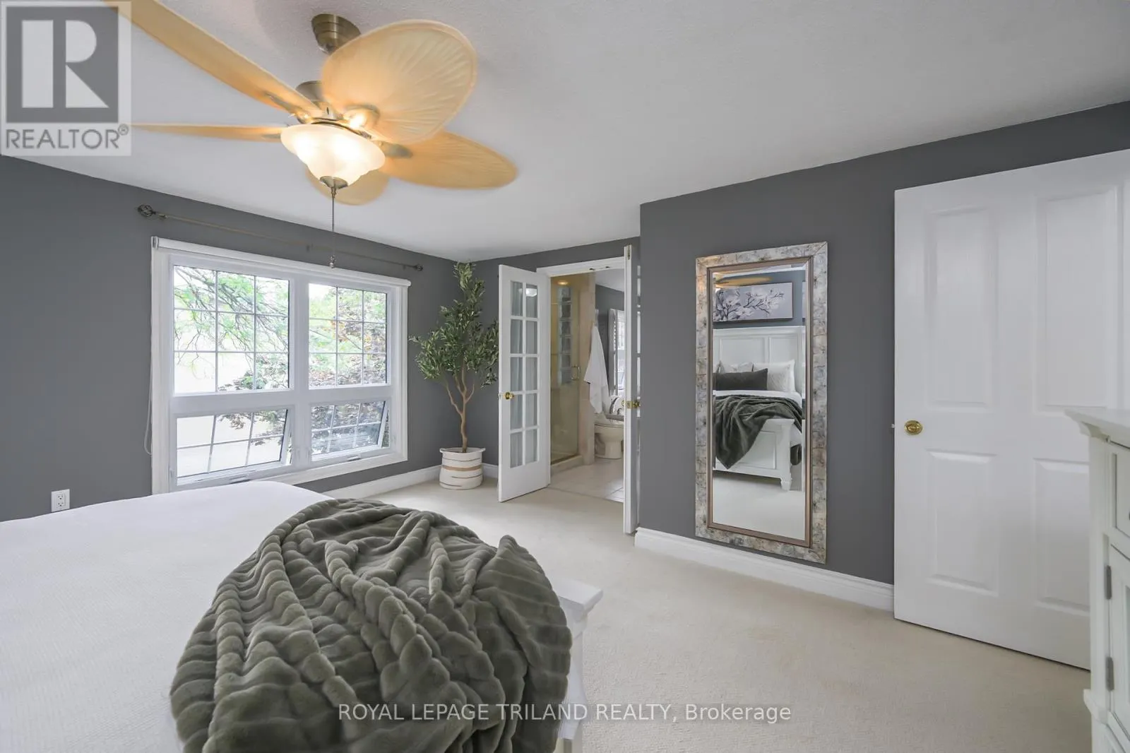 12 - 1399 COMMISSIONERS ROAD W, #12