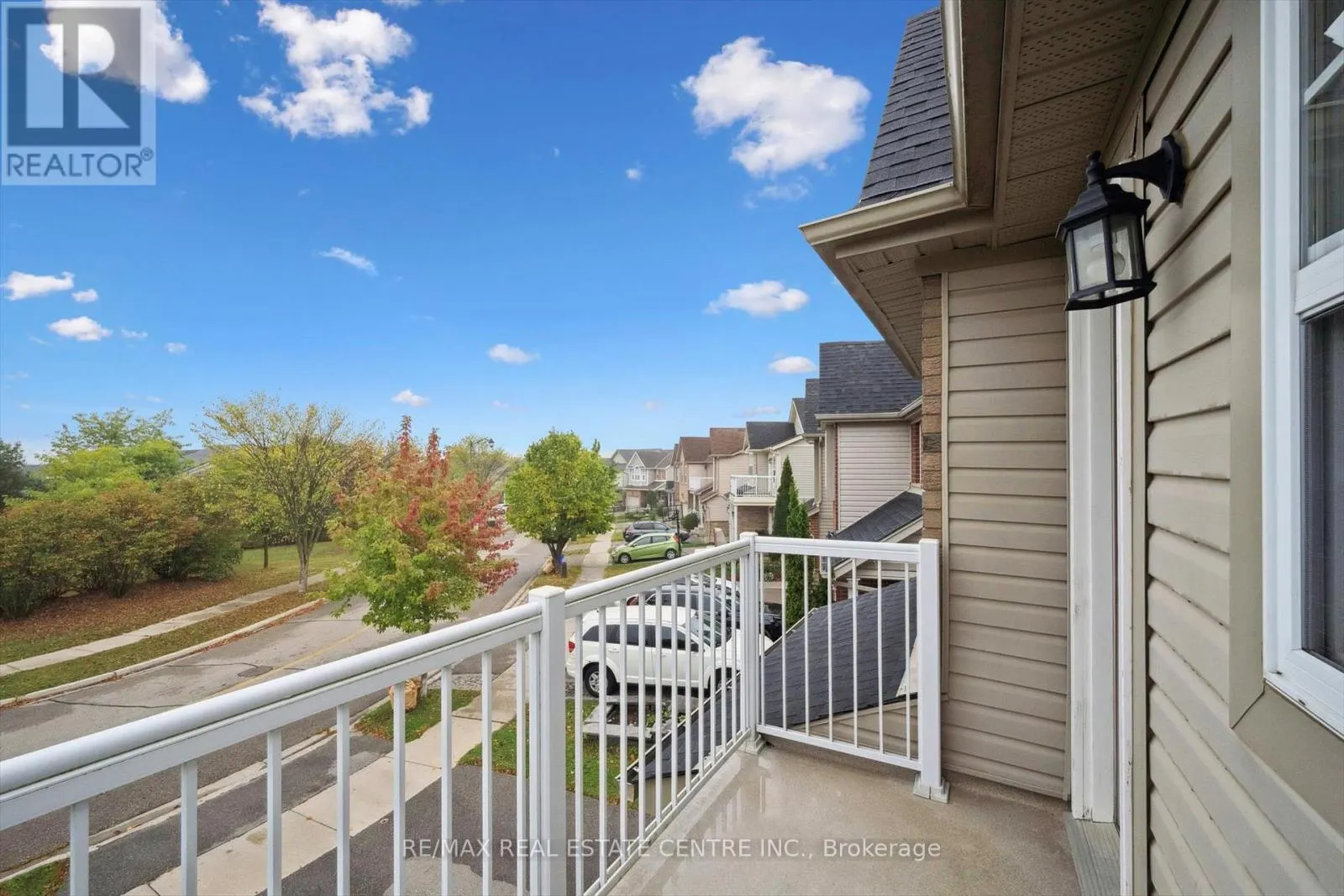 394 SAUVE CRESCENT