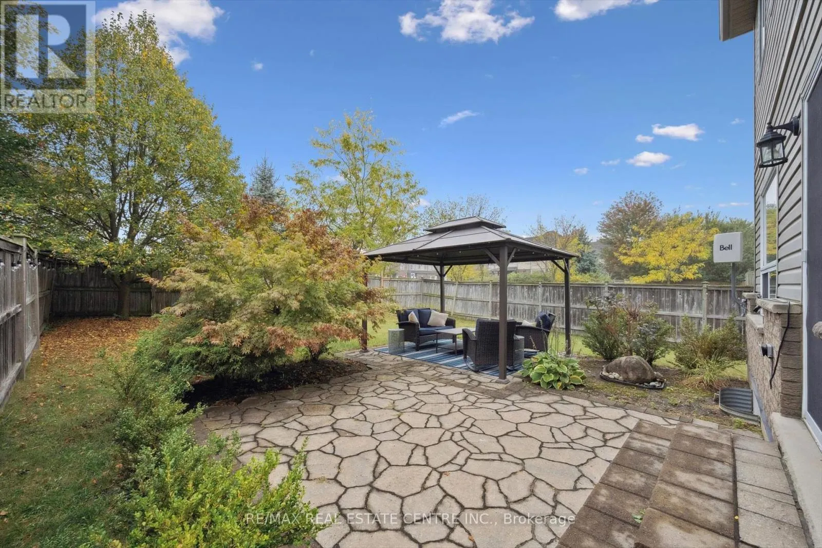 394 SAUVE CRESCENT