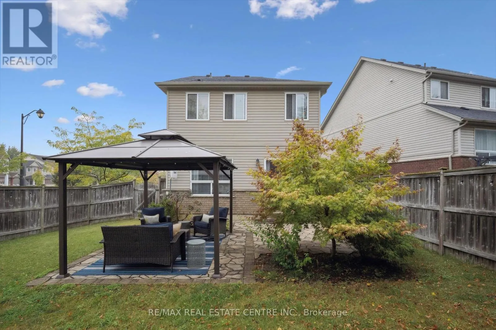 394 SAUVE CRESCENT