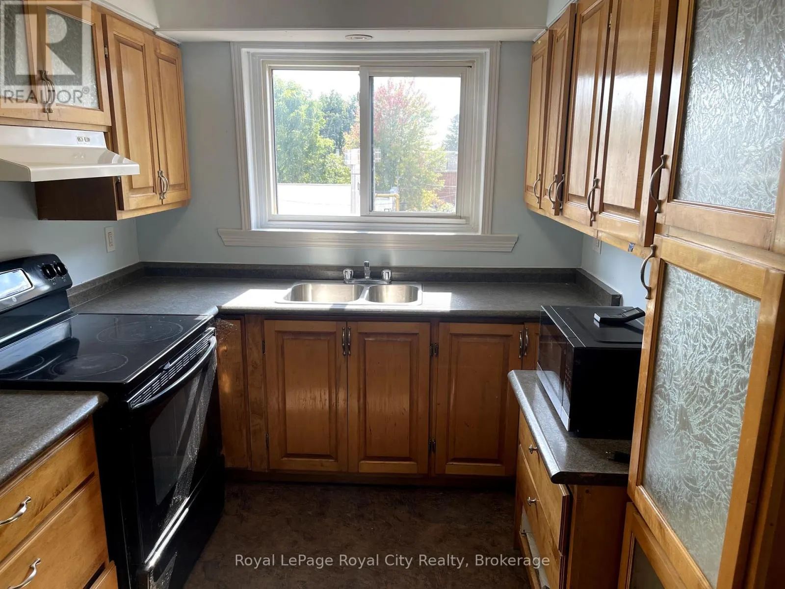 B - 36 ESSEX STREET, #B