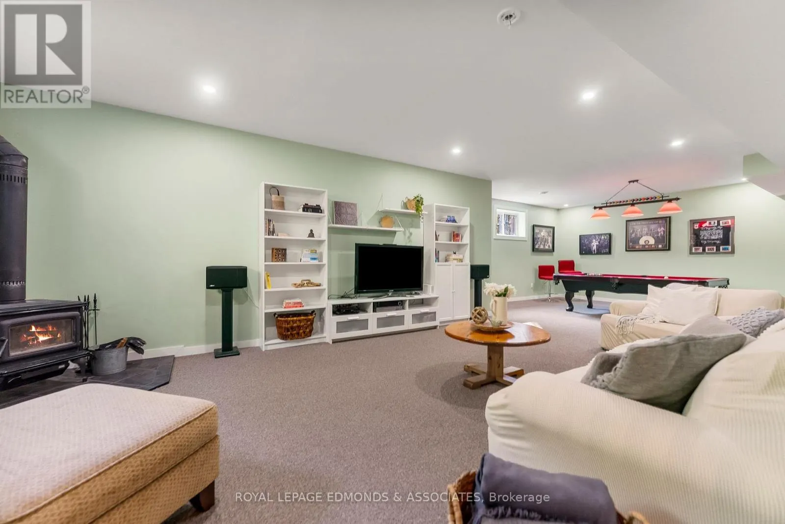 166 DEERFIELD DRIVE