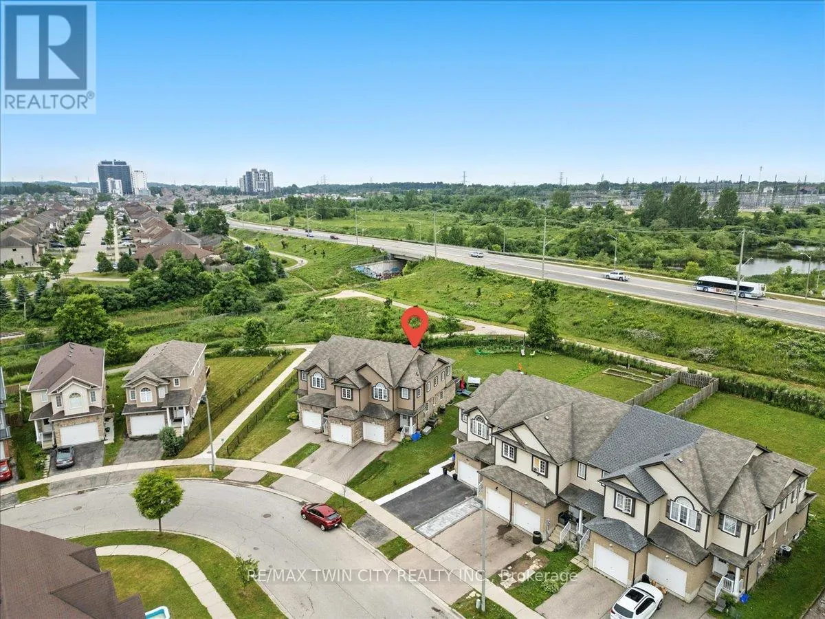 260 COUNTRYSTONE CRESCENT