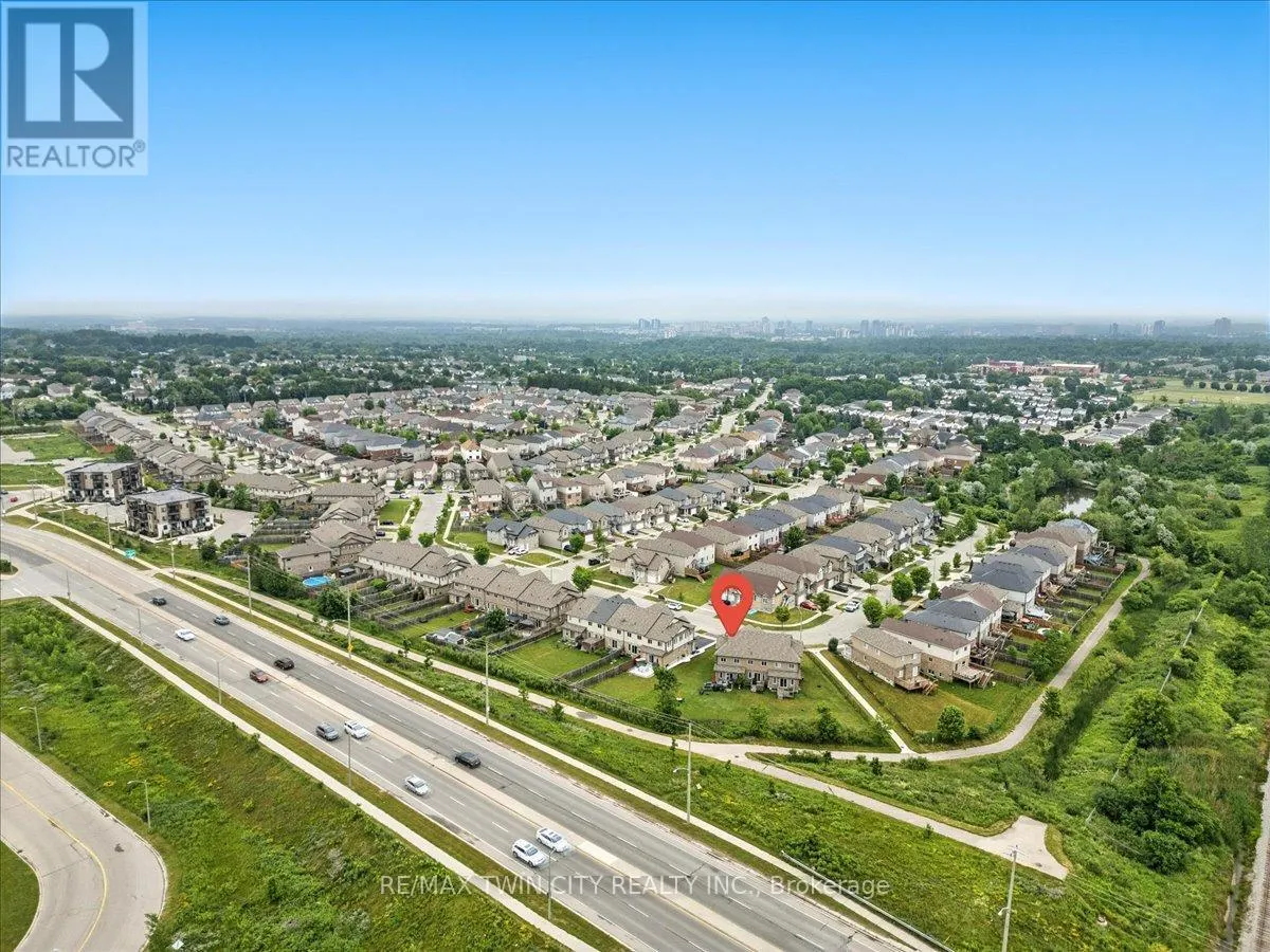 260 COUNTRYSTONE CRESCENT