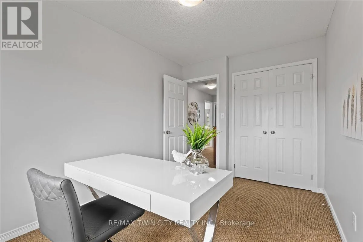 260 COUNTRYSTONE CRESCENT