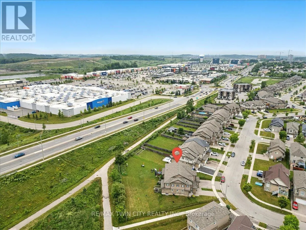 260 COUNTRYSTONE CRESCENT