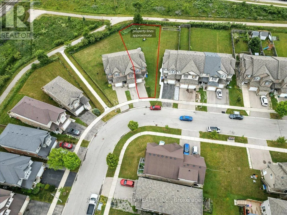 260 COUNTRYSTONE CRESCENT