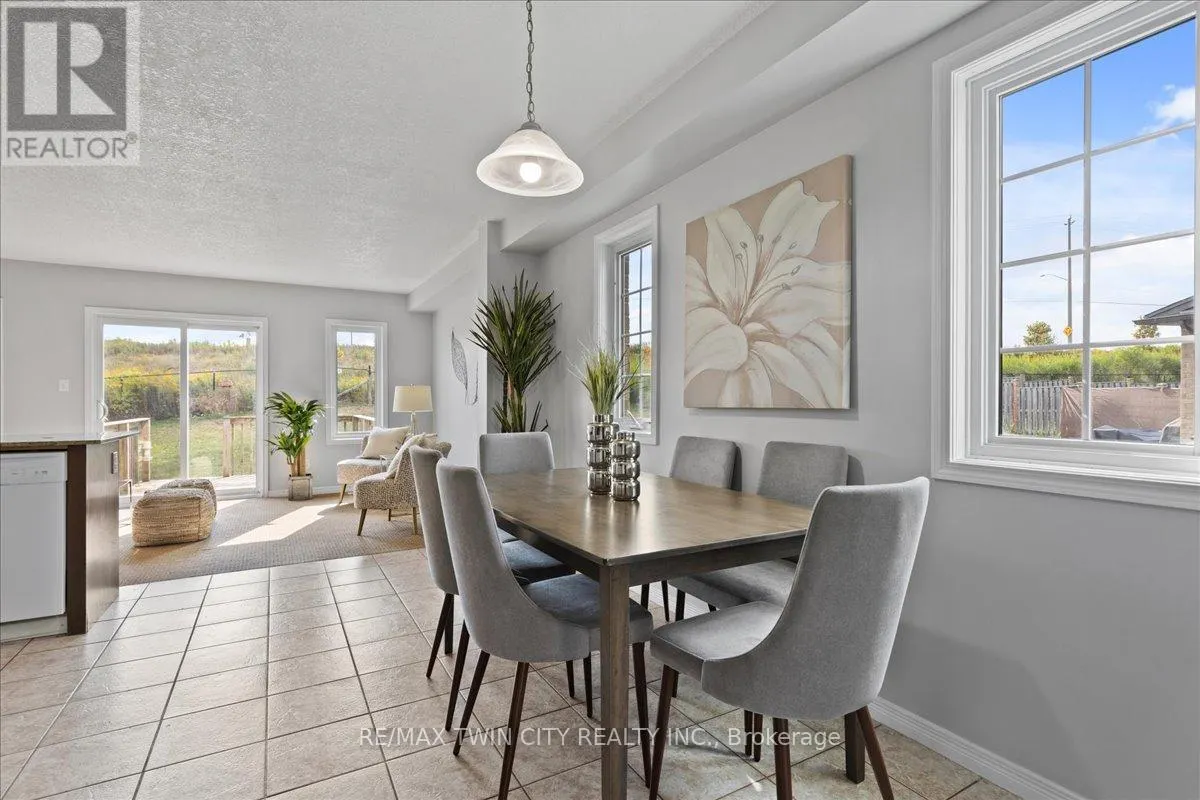 260 COUNTRYSTONE CRESCENT