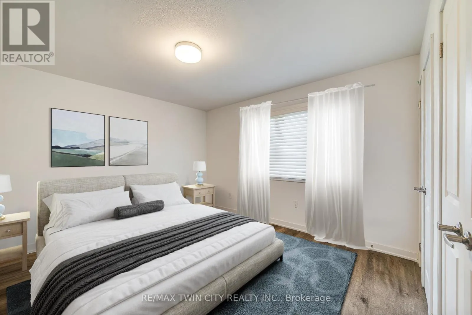 35 - 205 WEST OAK TRAIL