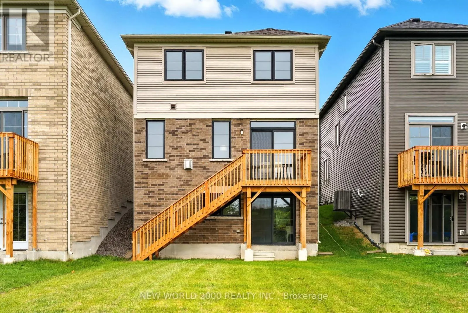 492 TREVOR STREET
