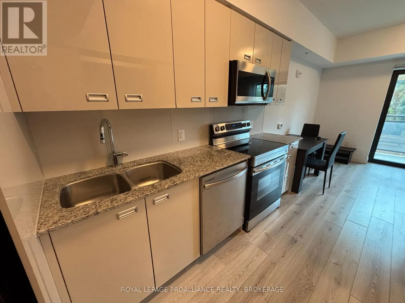 207 - 652 PRINCESS STREET, #207