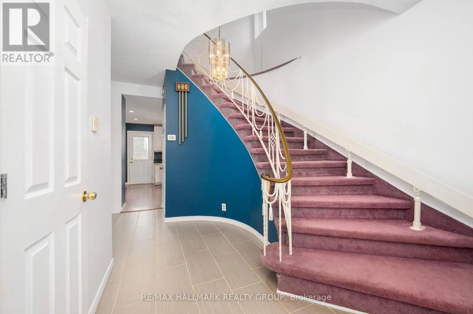 412 MONTREAL ROAD