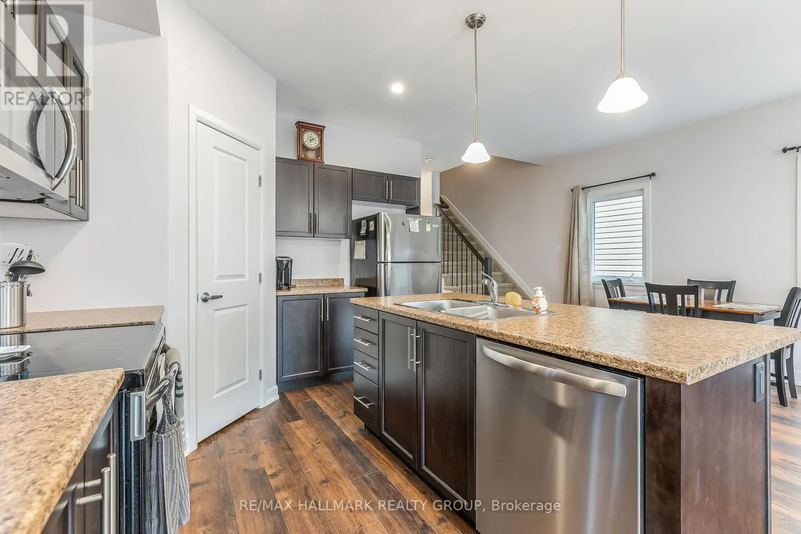 90 VIMY RIDGE CRESCENT