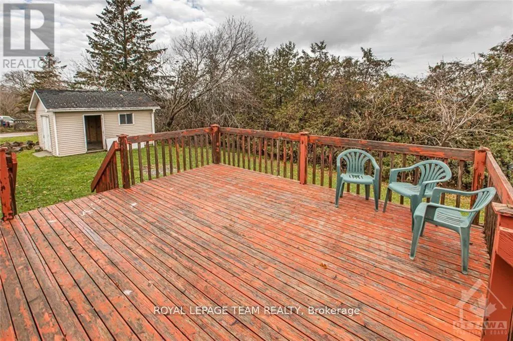 2082 CARP ROAD