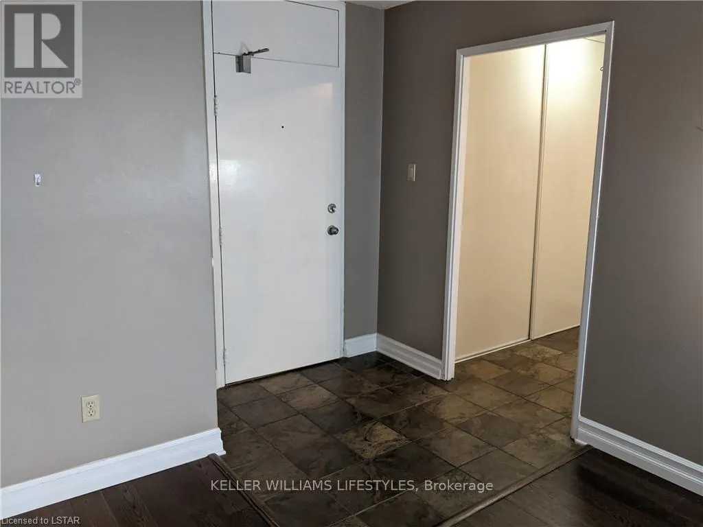 603 - 380 KING STREET, #603