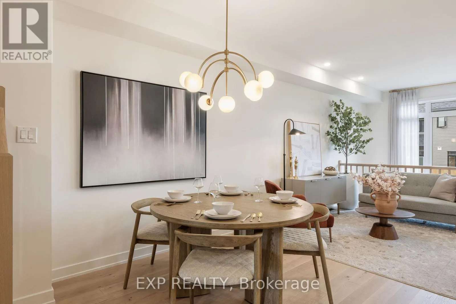 443 HARESFIELD COURT
