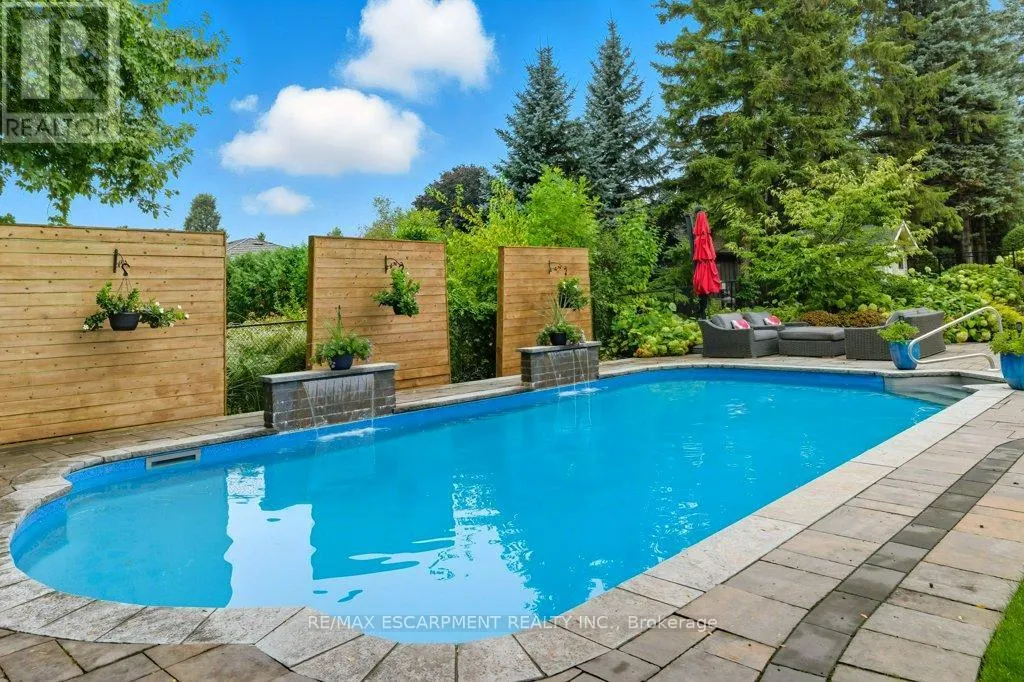 31 ACREDALE DRIVE