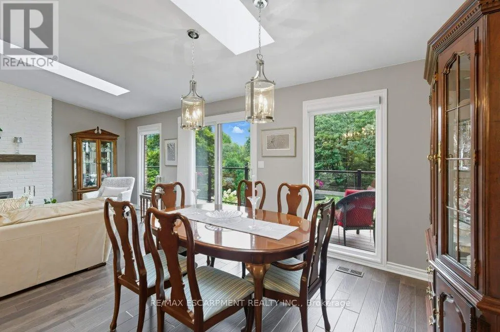 31 ACREDALE DRIVE