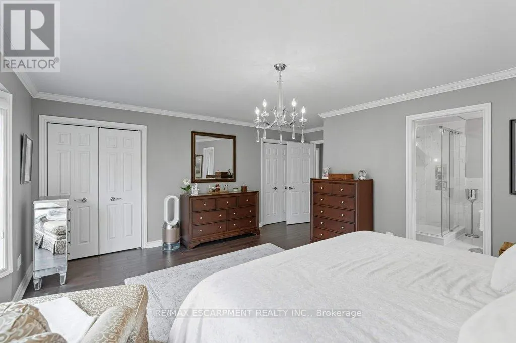 31 ACREDALE DRIVE