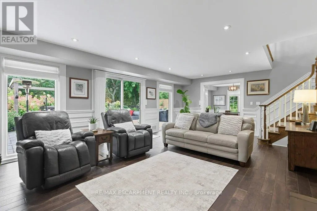31 ACREDALE DRIVE