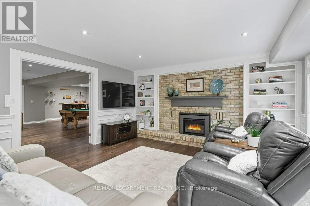31 ACREDALE DRIVE