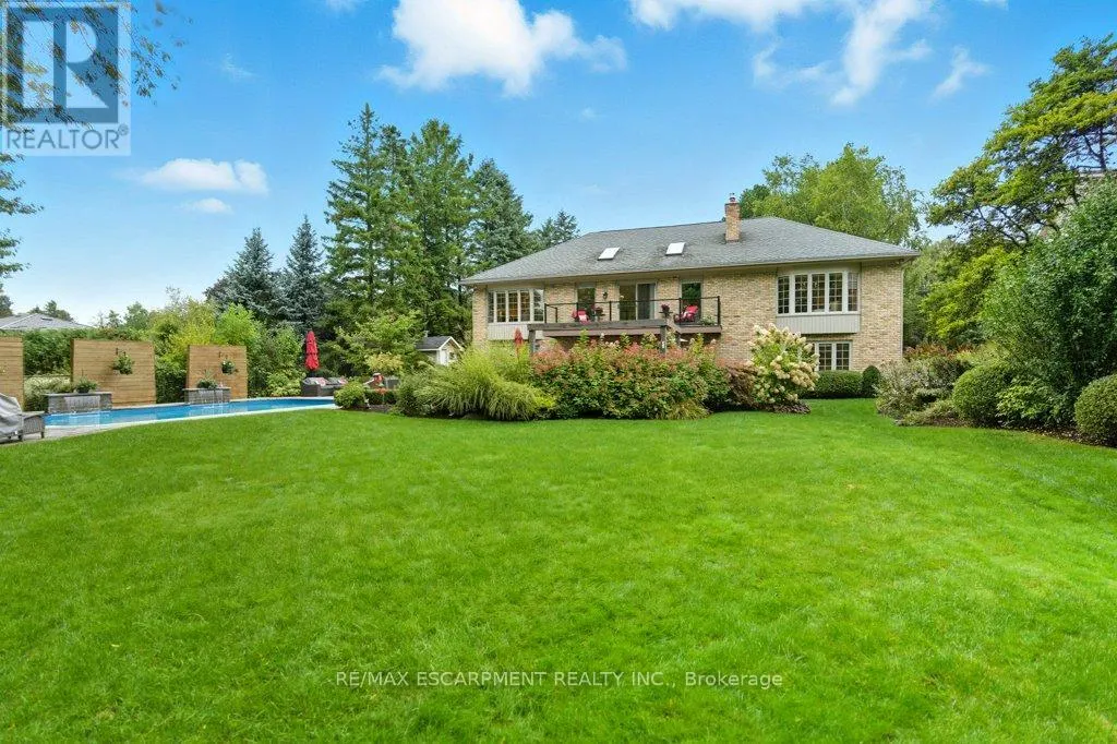 31 ACREDALE DRIVE